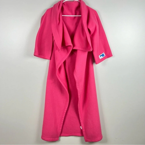 Super Soft & Warm Pink Snuggie for kids, 54” x 42” - Picture 7 of 10